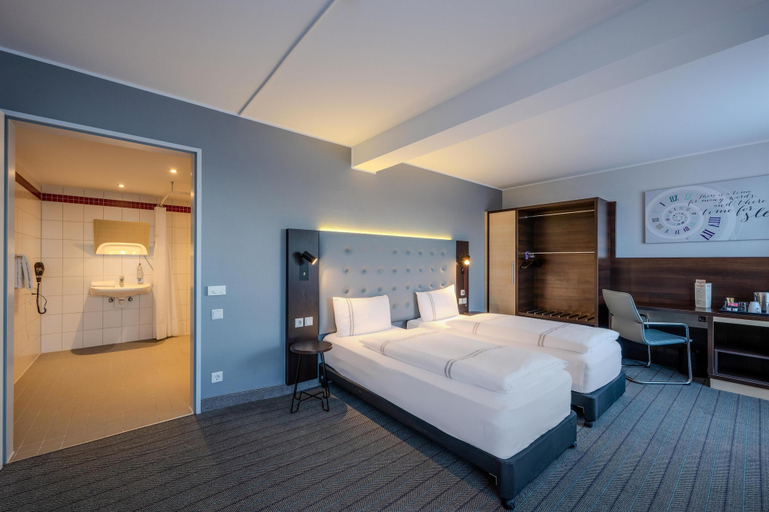 Bedroom 4, Premier Inn Berlin City Süd, Berlin