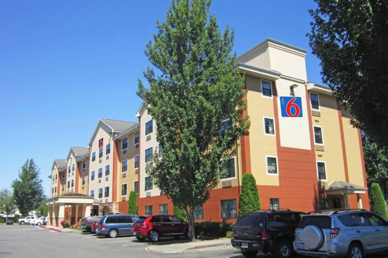 Front of property 3, Motel 6 Suites Seattle Kent, WA, King