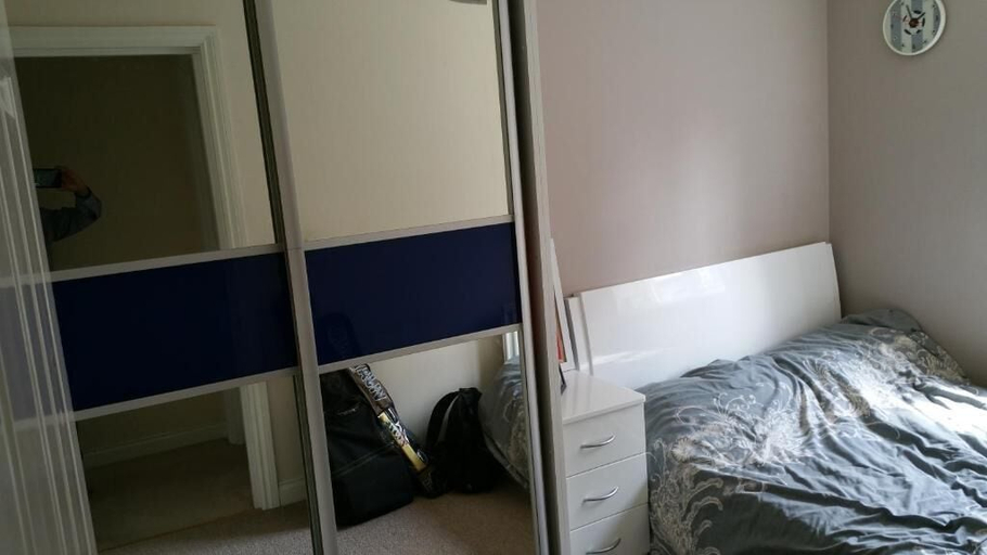 Room 2, The Greenway Retreat, Hertfordshire