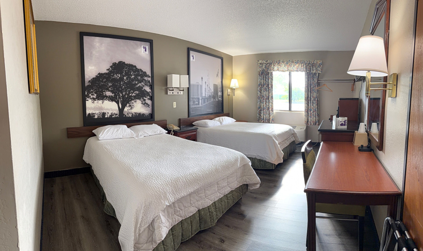 Bedroom 5, Knights inn Hartford, Hartford