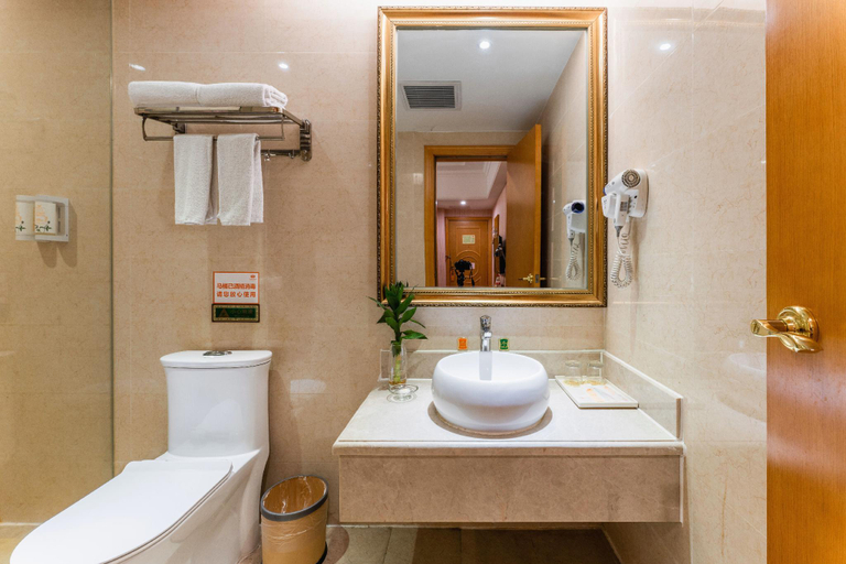 Bathroom 3, Vienna Hotel Wuhan Lingjiao Lake Wanda Metro Station, Wuhan
