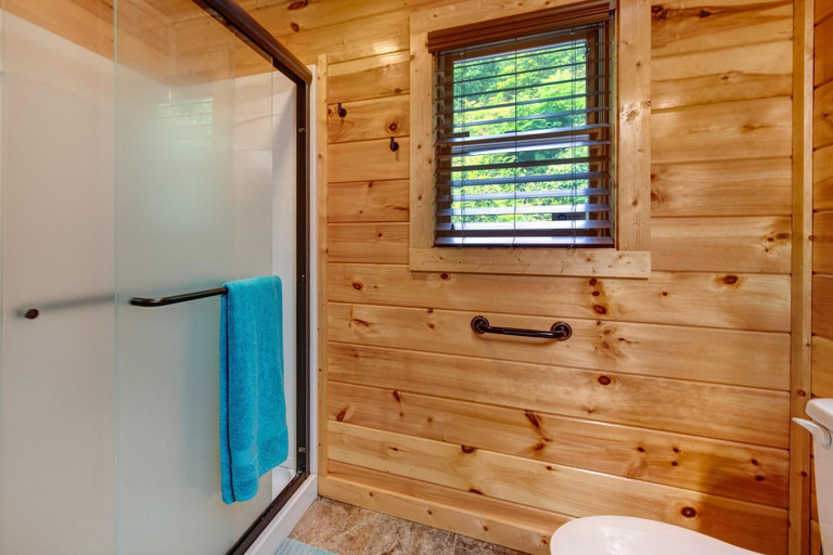 Bathroom 3, Misty Mountain Cabin, Sevier