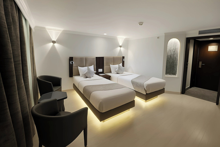 Room 2, 4 nights Aurora Nile Cruise full board, Luxor