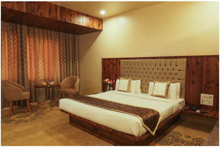 Room 5, Bhagyalaxmi NX Hotel, Ahmadnagar