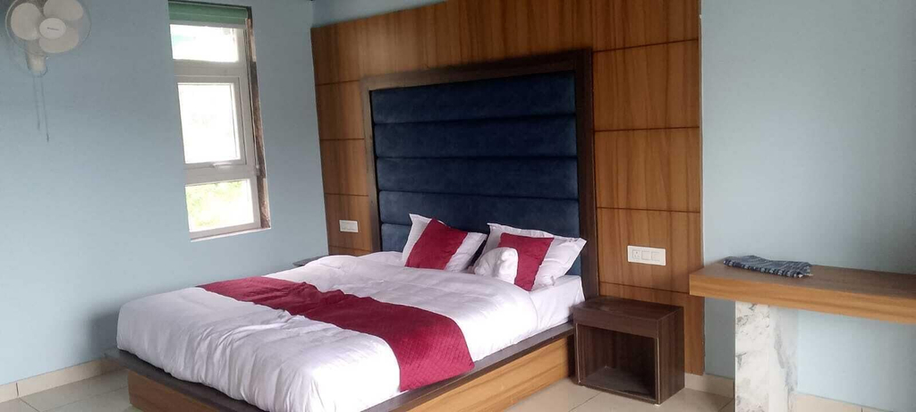 Room 3, Vikoo house, Kangra