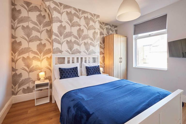 Room 4, Host Stay - Bingley Meadow, Sefton