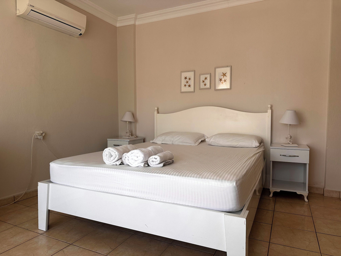 Bedroom 3, Grandma's Garden, Ortaca