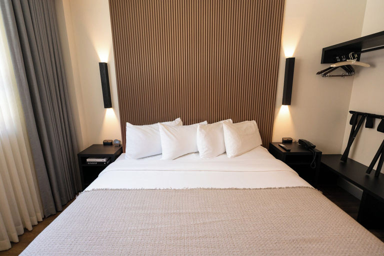 Bedroom 3, Kins Hotel, Los Angeles