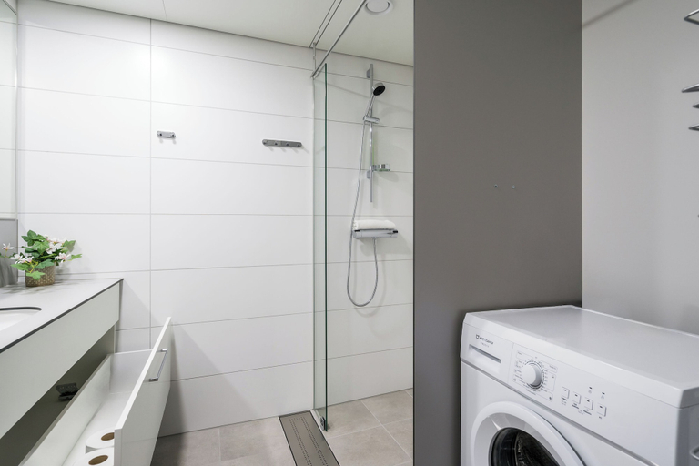 Bathroom 3, Hiisi Homes Espoo Finnoo, Uusimaa