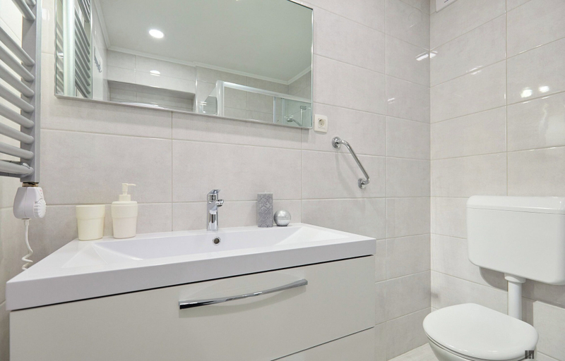 Bathroom 4, Hedera Estate, Hedera A10, Dubrovnik