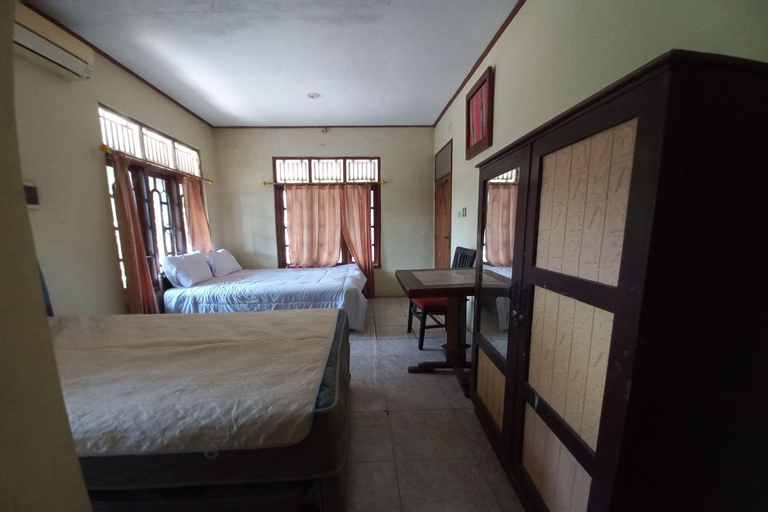 Room 4, Hotel O Syariah Near UNS Surakarta forme, Solo
