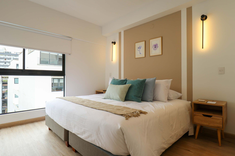 Room 2, w Refined Cozy 2BR w Balcony in Miraflores, Lima