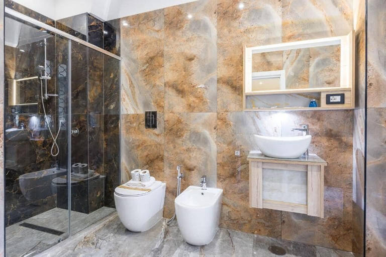 Bathroom 2, Bologna Rooms, Napoli