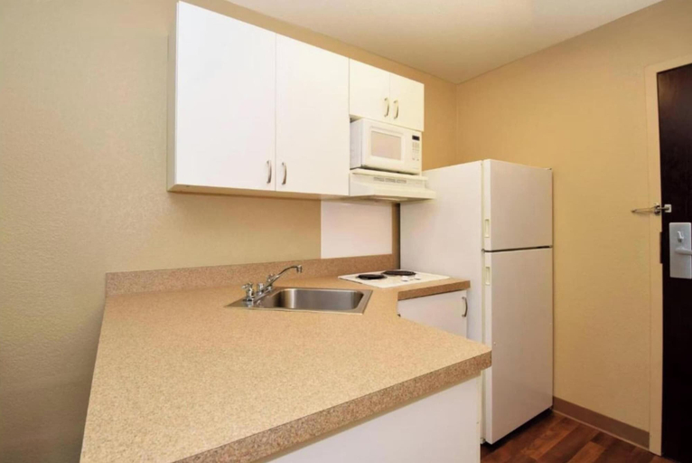 Private kitchen 2, Motel 6 Suites Fishkill Westage Center, NY, Dutchess
