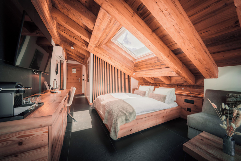Bedroom 3, Hotel Bellerive, Visp