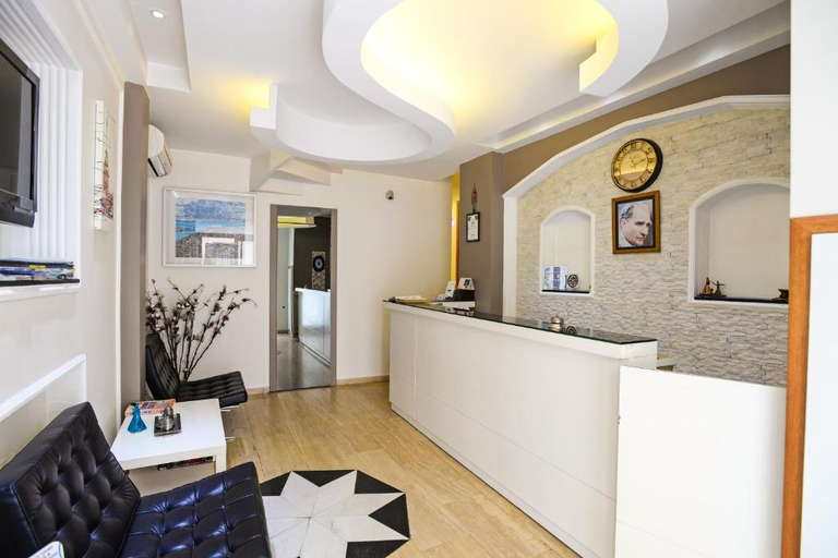 Public Area 5, Taksim Plussuite Hotel, Beyoğlu