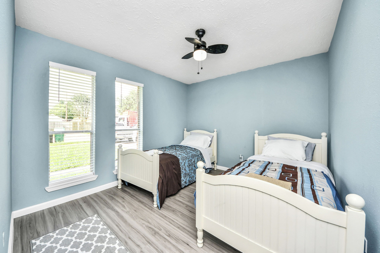 Room 2, Lofty Grace Home 3