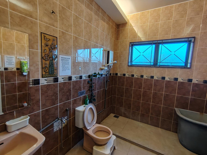 Bathroom 3, MELAKA BEACH VILLA ( B TYPE ), Malacca City