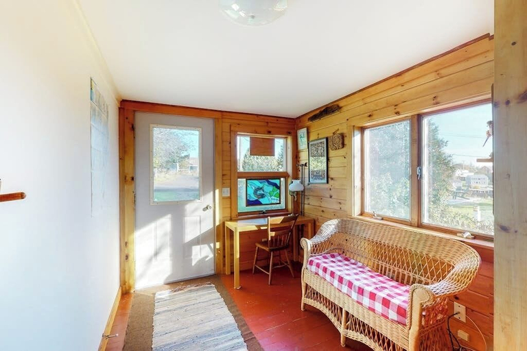 Living area 2, Bayfront House on Port Clyde Harbor With Views, hot Tub, Beach Access, Knox