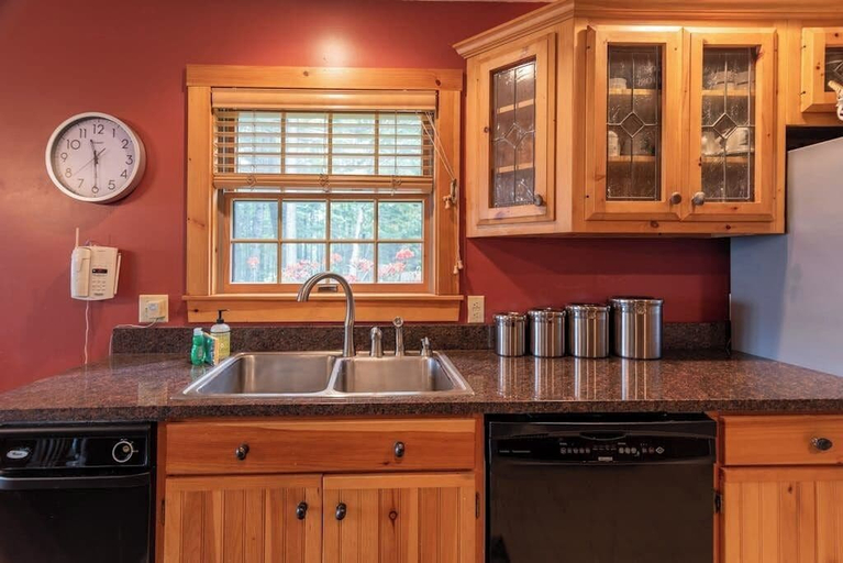 Private kitchen 3, Gorgeous Lakefront Home w/ Dock, Canoe, Kayaks & Lake/forest Views, Hancock