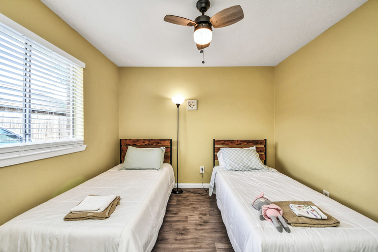 Room 5, Lofty Grace Home 3