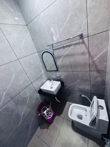 Bathroom 3, Paradise Palm Hotel, Tehri Garhwal