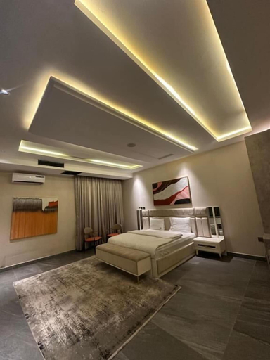 Room 4, Livinn Apartments By Khaliques, AbujaMun