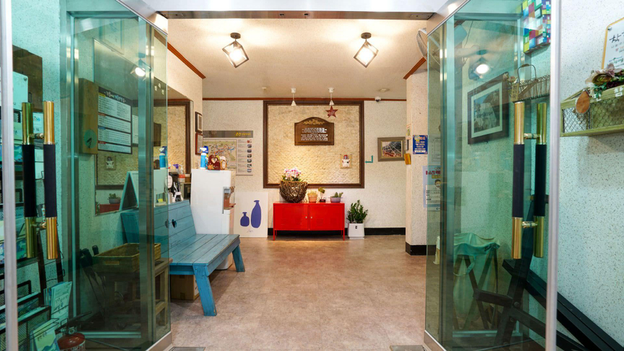 Others 3, Nutinamu Maeul Pension, Chuncheon