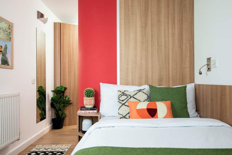 Room 4, Unite Students - North Lodge - London, London