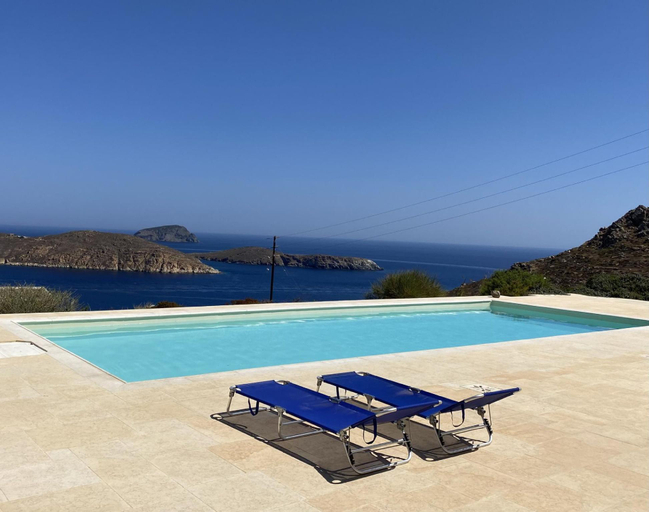 4, An Amazing Stone Villa-A in Serifos w/shared Pool, South Aegean