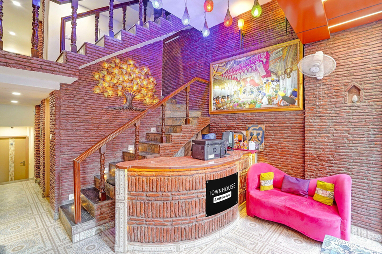 Reception 3, Classic Townhouse Swarn Mandir, Amritsar