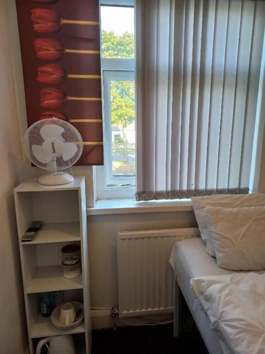 Others 5, Fresher Space Home Stay, Birmingham