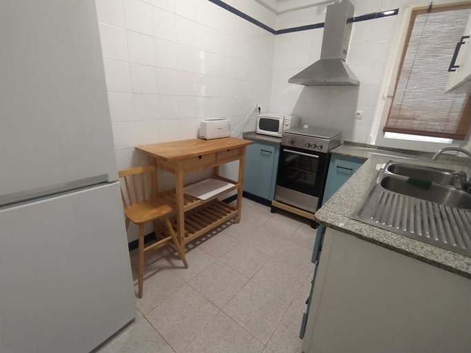 Interior 5, Beach 2 Large Balcones Quiet Rooms, Wifi, Good Views, Barcelona