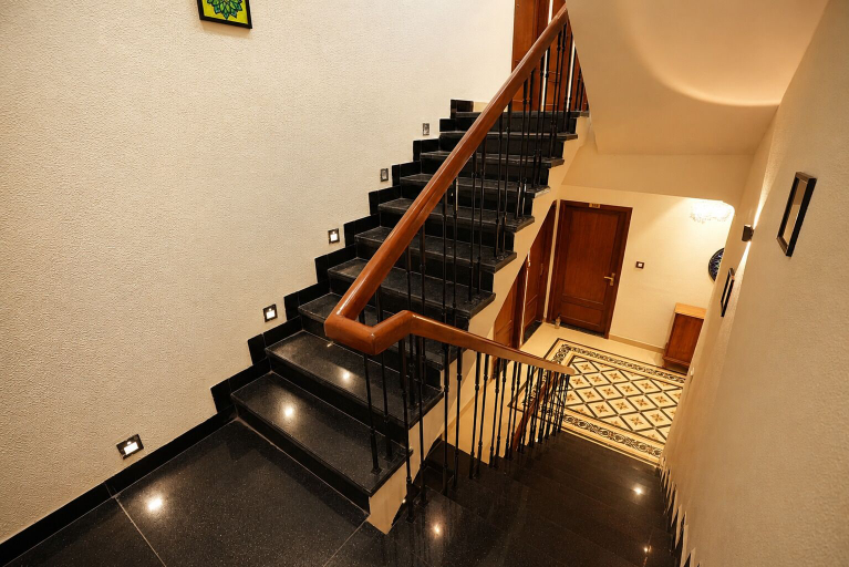 Staircase 3, Vaanam One, Ujjain