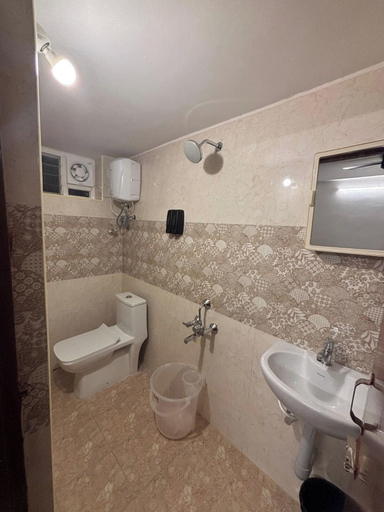 Bathroom 4, The Value Stay Service Apartments, Kancheepuram