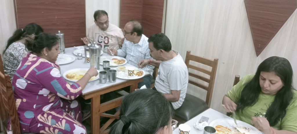 Dining 3, The Mrityunjaya Palace Guptakashi, Rudraprayag