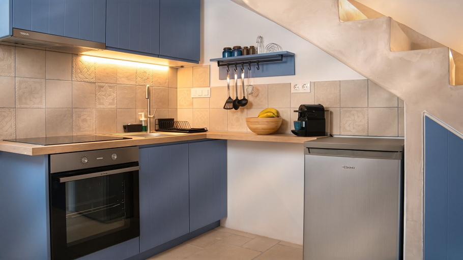 Private kitchen 3, Theros Poros, Attica