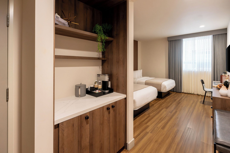 Bedroom 3, Kins Hotel, Los Angeles