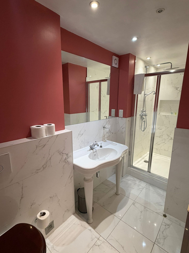 Bathroom 4, The Fielding Hotel, London