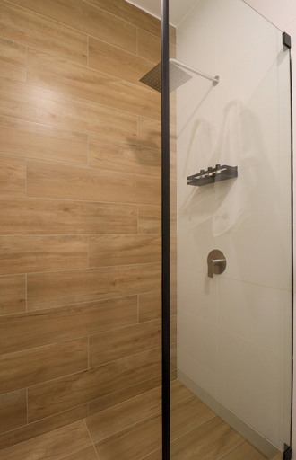 Room 5, w Refined Cozy 2BR w Balcony in Miraflores, Lima