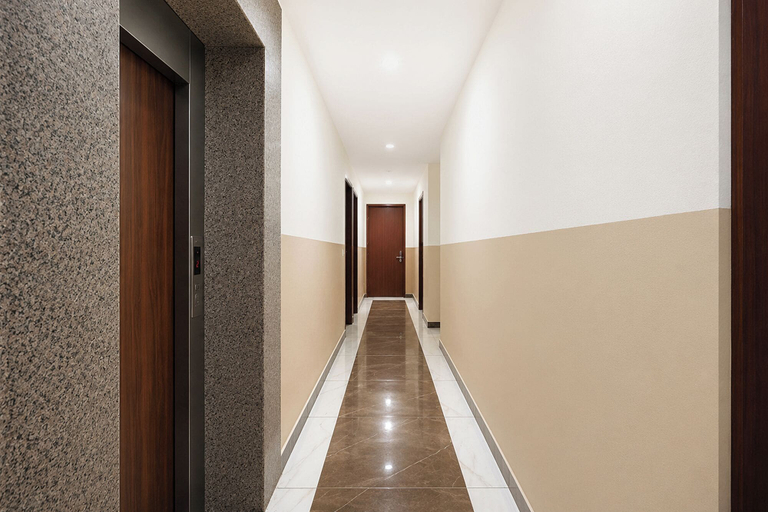 Lobby 5, Fabhotel Sapphires, Gautam Buddha Nagar