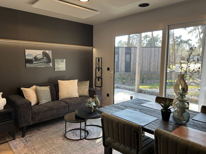 Living area, Holiday Home in Mol With Terrace and Wi-fi, Antwerpen