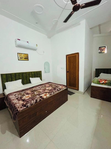 Room 4, Beera Heritage, Mathura