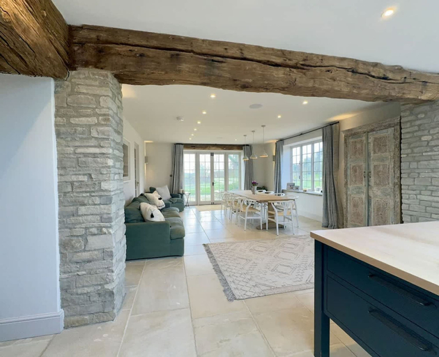 Room 4, Stunning Countryside House With Pool and Hot Tub, Wiltshire