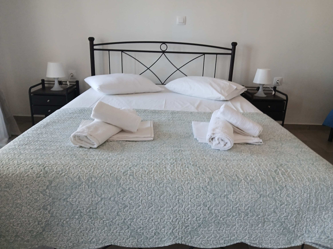 Room 2, Angira 5 Seaview Escape - Koroni Bright Getaway, Peloponnese