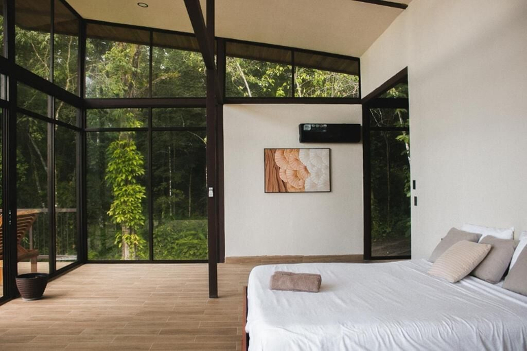 Bedroom 3, Maze Lodge, Golfito