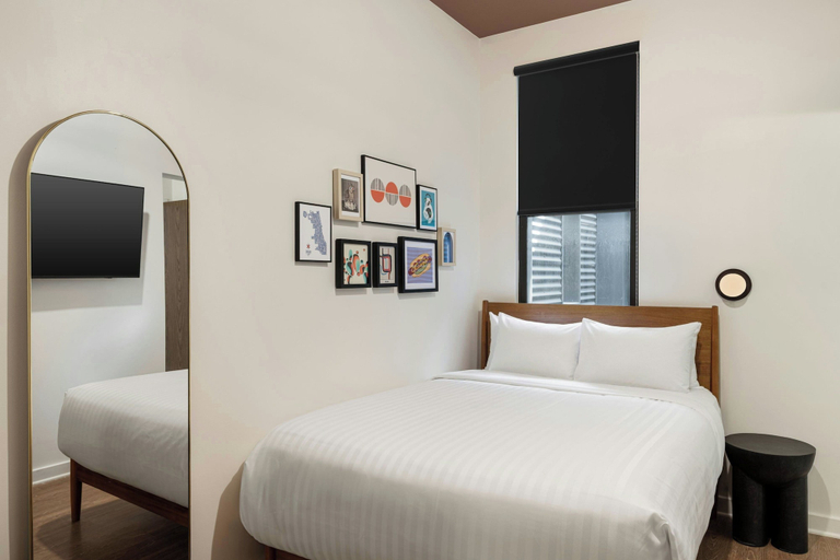 Bedroom 3, FOUND Hotels, Chicago, Series by Marriott, Cook