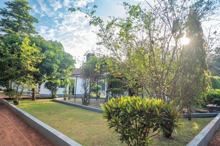 Property grounds 4, Wang Oo Premises, Omoro