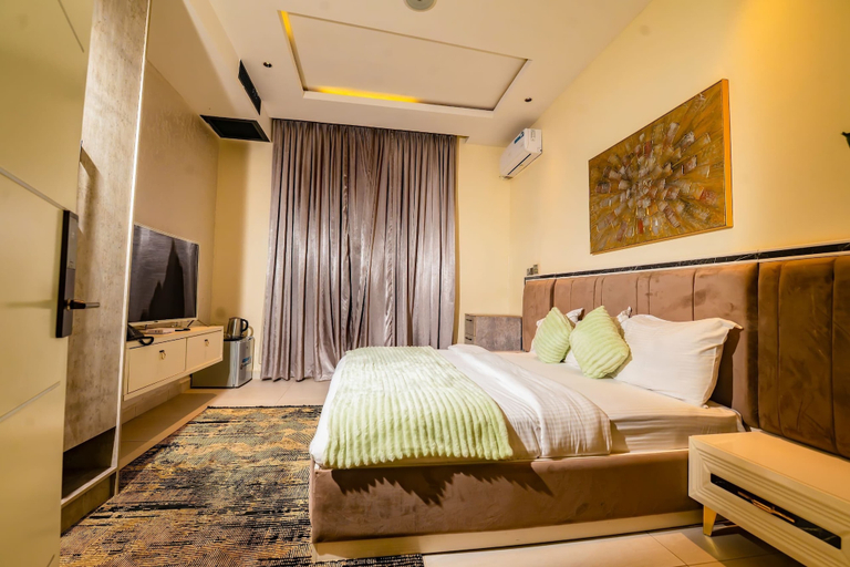 Room 3, Livinn Apartments By Khaliques, AbujaMun