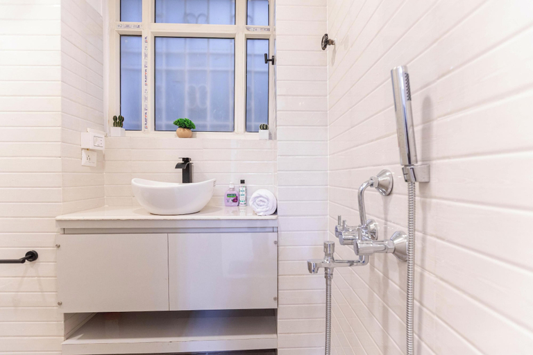 Bathroom 4, Calcutta Haven by Jadecaps Shyambazar 2BK, Kolkata